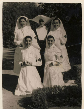 Equipo de enfermería del antiguo Hospital Sanjurjo (Valencia)