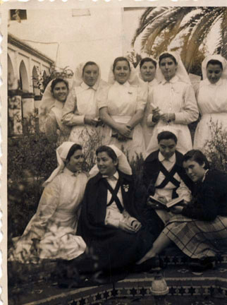 Equipo de enfermería del antiguo Hospital Sanjurjo (Valencia)