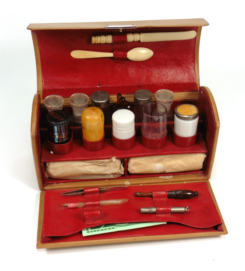 Botiquín alemán de viaje