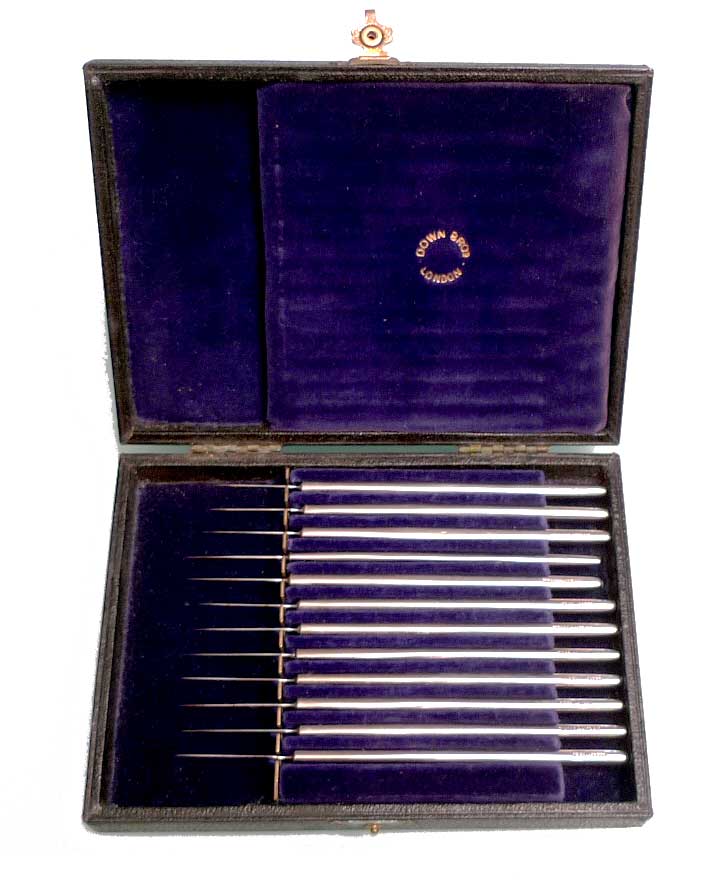 Escalpelos para cirug&iacute;a oftalmol&oacute;gica